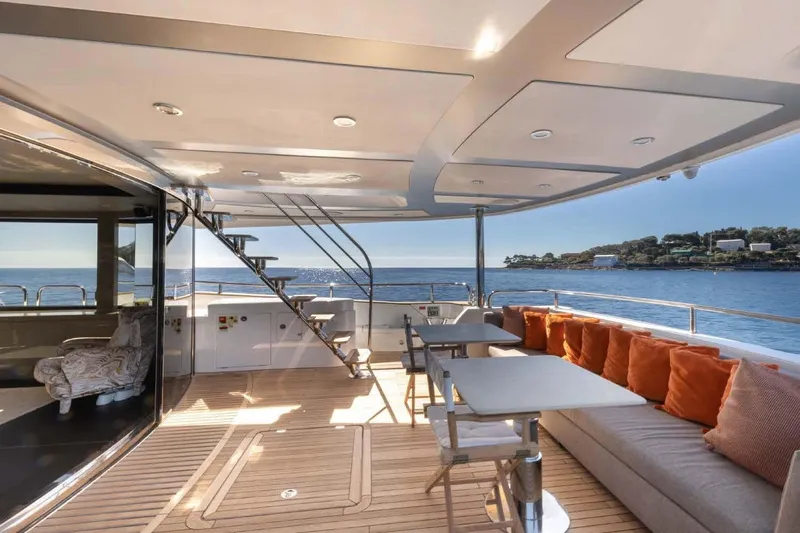  Yacht Photos Pics Luxurious Sunseeker 28 Metre Yacht 2013, featuring spacious deck with seating and ocean view.