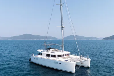 Lagoon 450 F