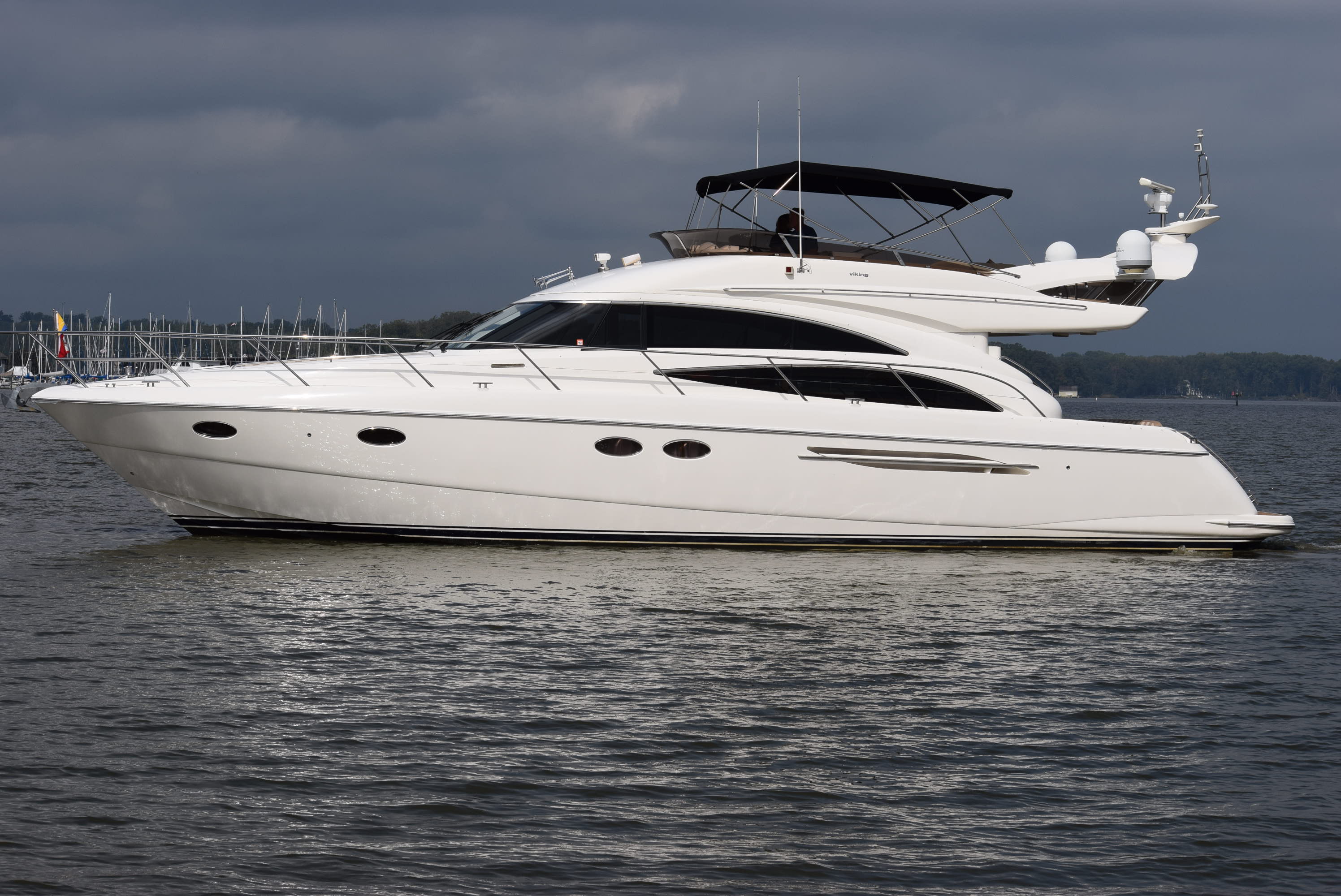 05 Princess 57 Viking Sport Cruiser Motor Yacht For Sale Yachtworld