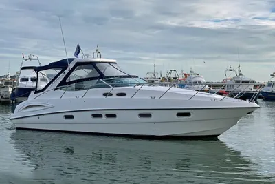 Sealine S38