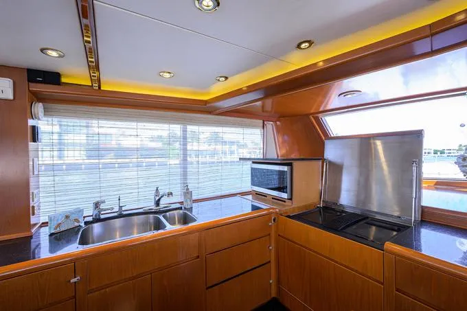 Thanks Buds Yacht Photos Pics Galley Looking Fwd.