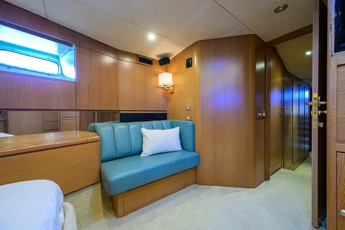 Thanks Buds Yacht Photos Pics Master to Stbd.