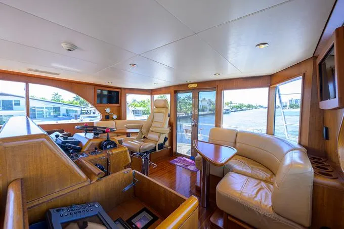 Thanks Buds Yacht Photos Pics Bridge Seating