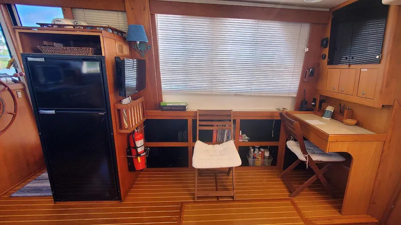 This Is What Yacht Photos Pics Salon Starboard