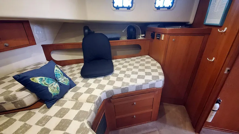 This Is What Yacht Photos Pics Forward Guest Stateroom Starboard