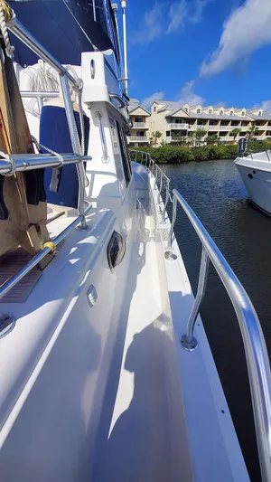 This Is What Yacht Photos Pics Starboard Walkway