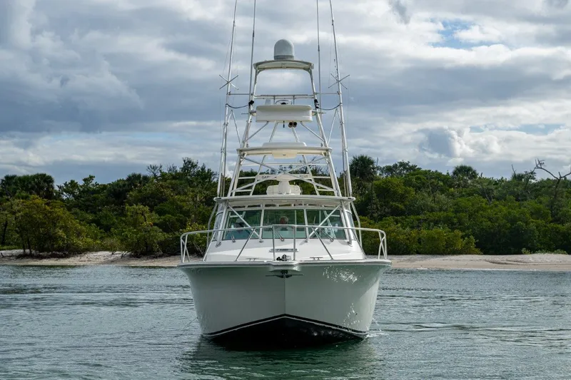 Sore Subject Yacht Photos Pics Albemarle 36 Sore Subject Bow Profile