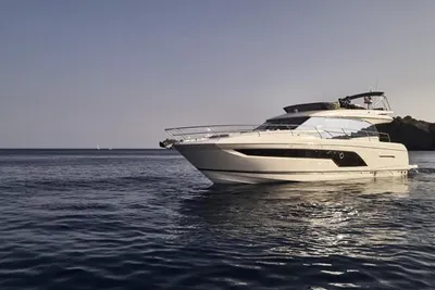 2025 Prestige 590