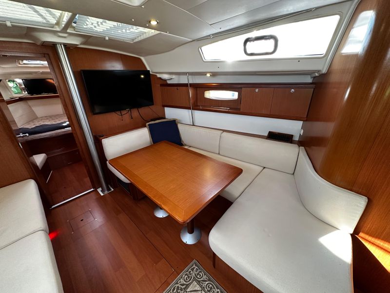 2008 Beneteau 43