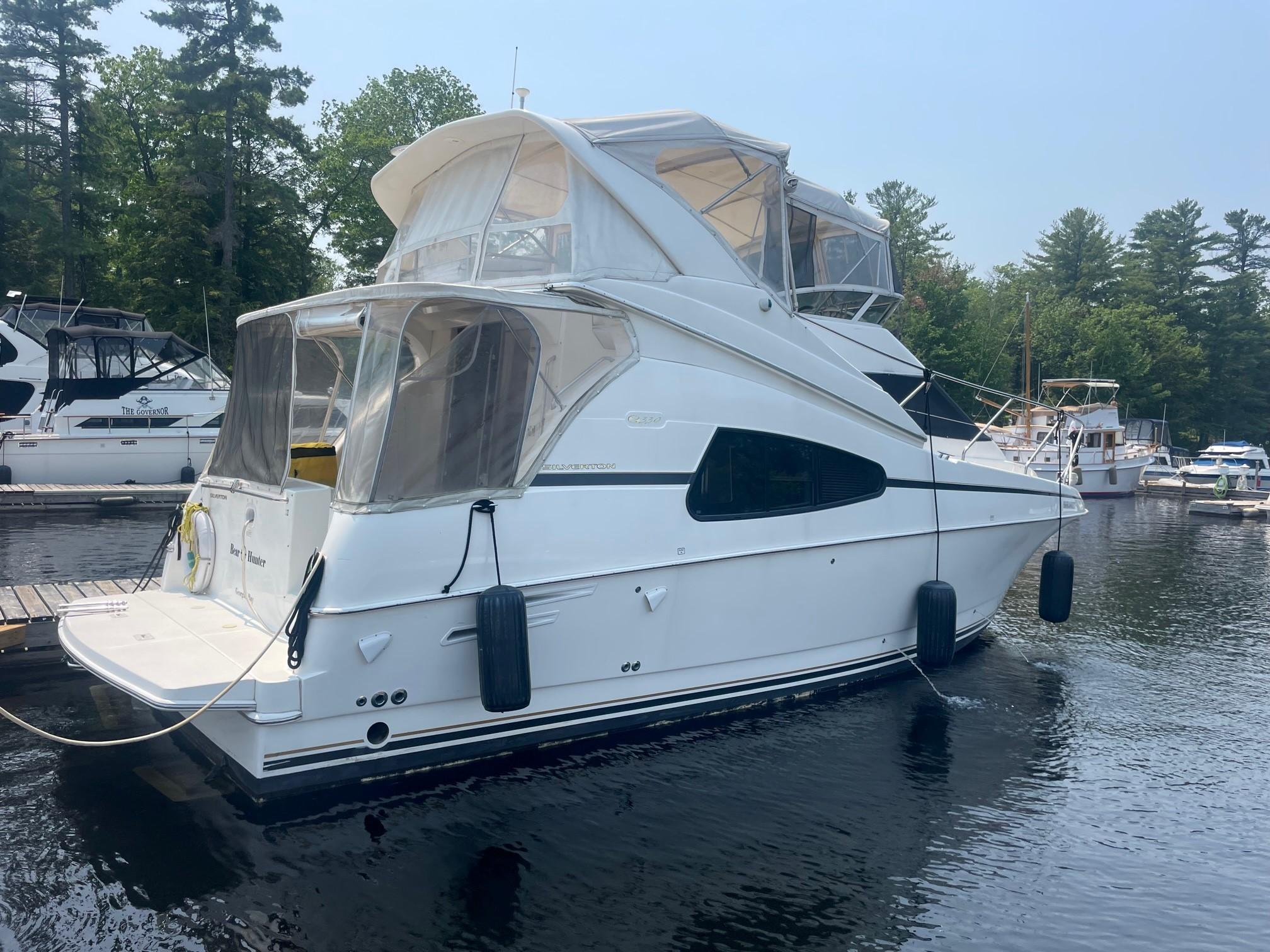 2003 Silverton 330 Sport Bridge Cruiser for sale YachtWorld