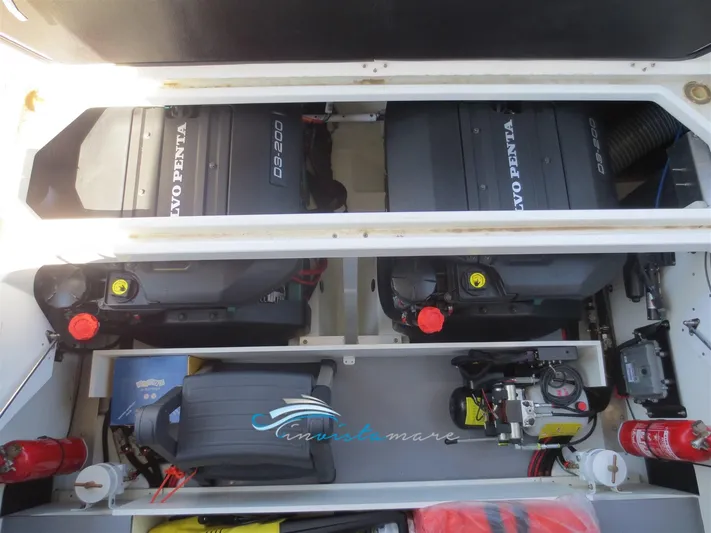  Yacht Photos Pics NC 11 motori 1