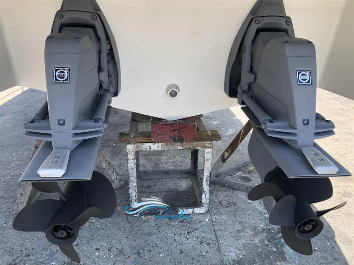  Yacht Photos Pics NC 11 eliche