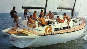 1982 Ferretti Yachts Altura 53