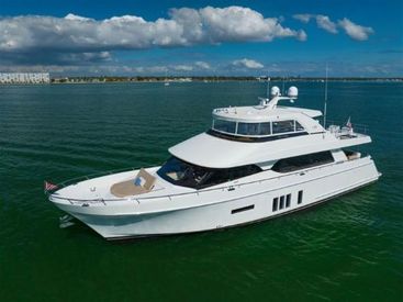 2017 85' Ocean Alexander-85E Saint Petersburg, FL, US