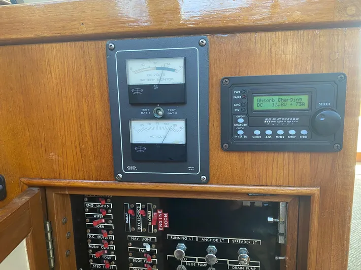 Sojourner Yacht Photos Pics 