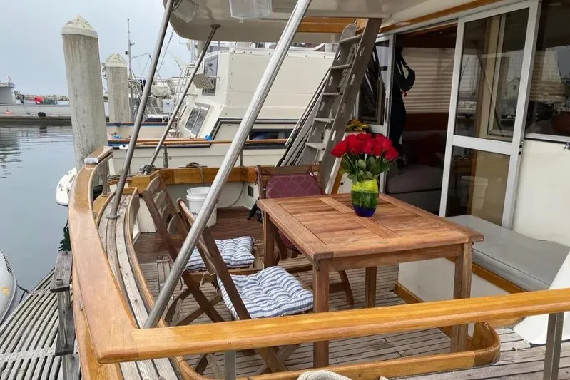 Sojourner Yacht Photos Pics 