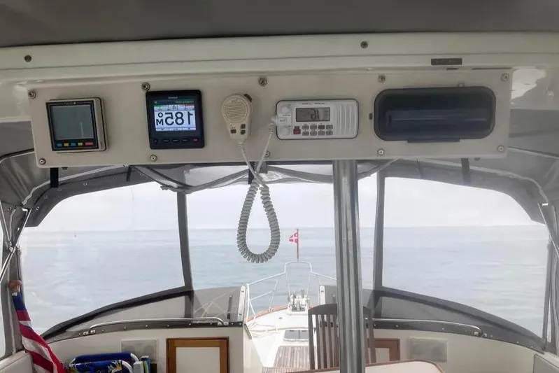 Sojourner Yacht Photos Pics 