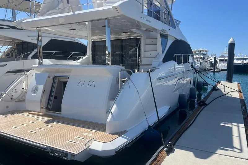 Al&Iacute;a Yacht Photos Pics Luxury Azimut Fly 60 yacht docked at marina, 2025 model.