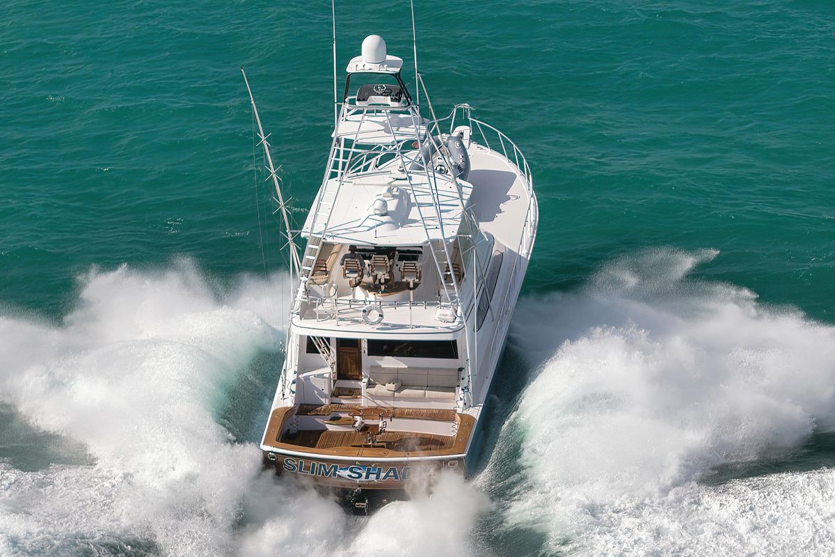 2015 Hatteras 70 