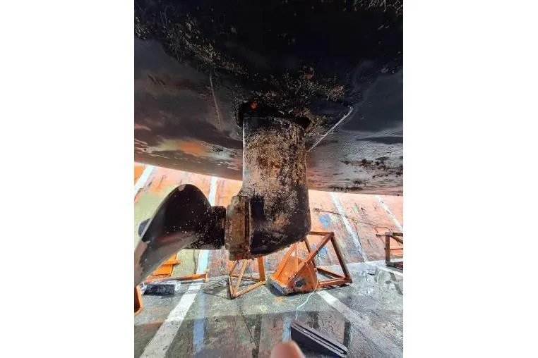 Bermuda Yacht Photos Pics 2017 Dufour 412 Grand Large sailboat hull and propeller detail.