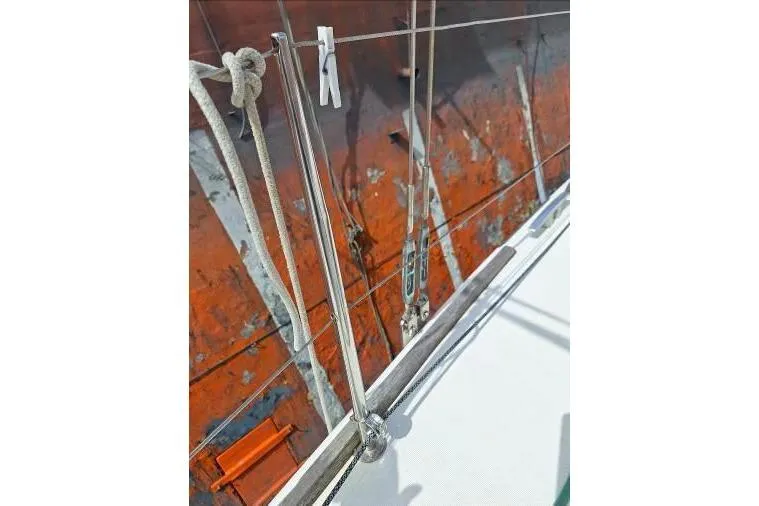 Bermuda Yacht Photos Pics Rope and rigging details on a 2017 Dufour 412 Grand Large sailboat.