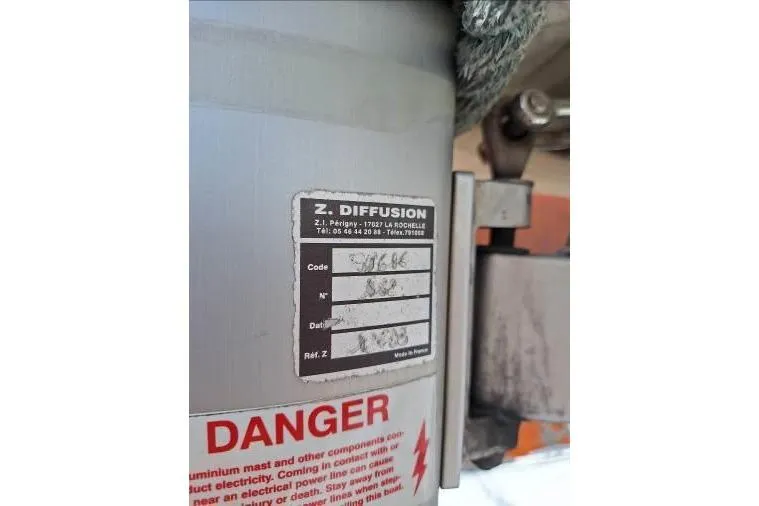 Bermuda Yacht Photos Pics Label on Dufour 412 Grand Large 2017 yacht mast with warning and specifications.