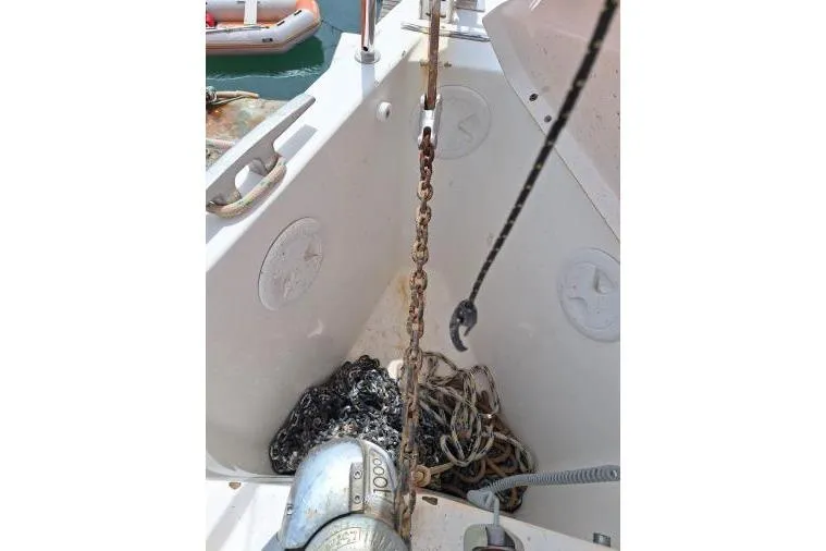 Bermuda Yacht Photos Pics Anchor chain and ropes on a 2017 Dufour 412 Grand Large sailboat.