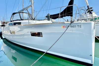 Beneteau Oceanis 38