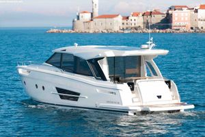 2023 Greenline 45 Coupe