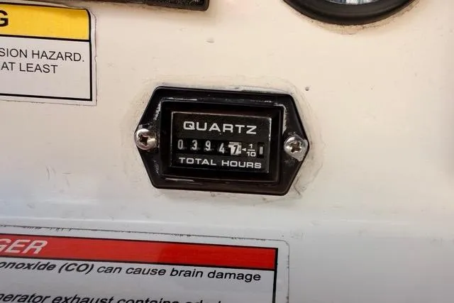 Solmare Yacht Photos Pics Hour meter showing 3947.7 hours on 2005 Beneteau Oceanis Clipper 423 yacht.