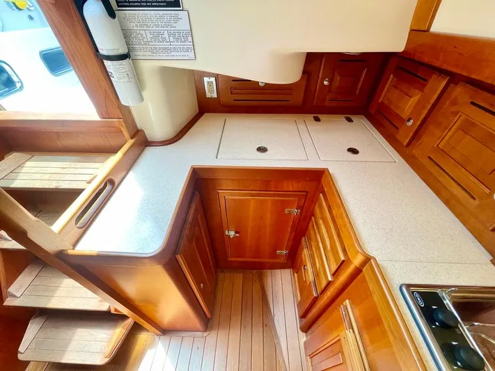 Tangaroa Yacht Photos Pics 