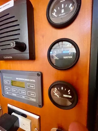 Tangaroa Yacht Photos Pics 