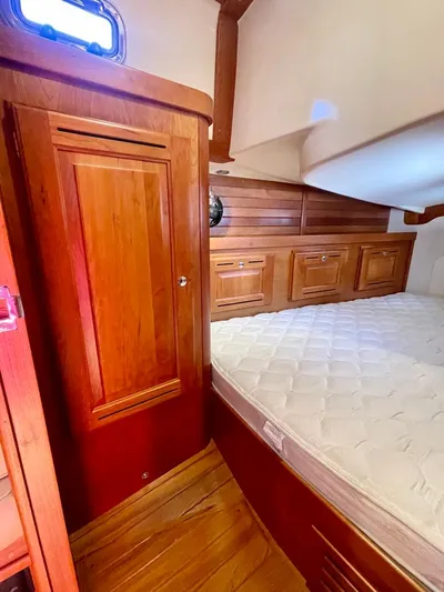 Tangaroa Yacht Photos Pics 