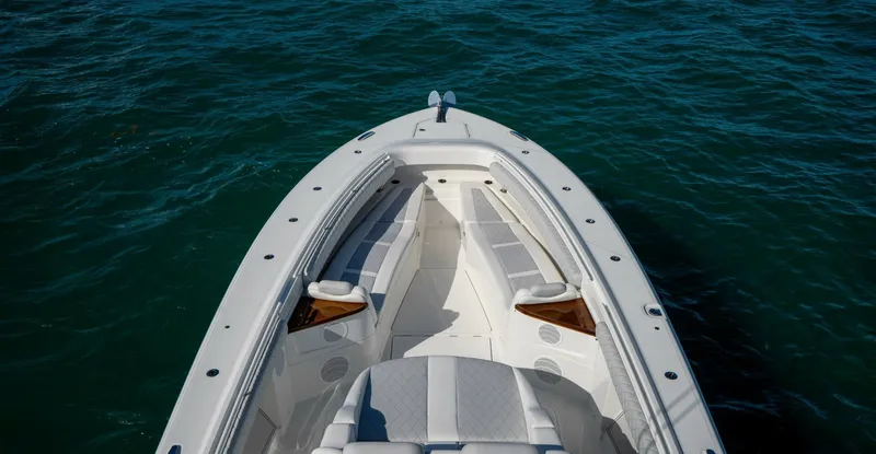 Executive Decision Yacht Photos Pics 2021 Hcb 53 Sueños - Image 29