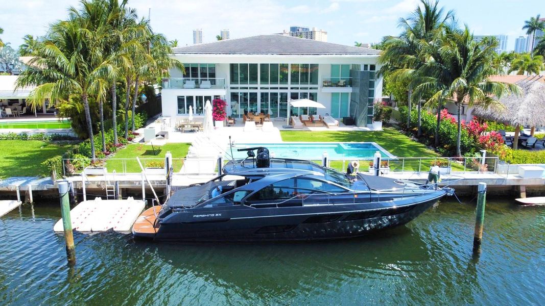 2018 Pershing 5x