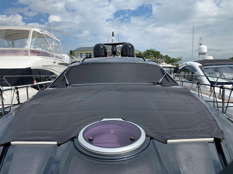 2018 Pershing 5x
