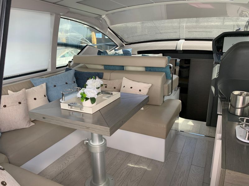 2018 Pershing 5x
