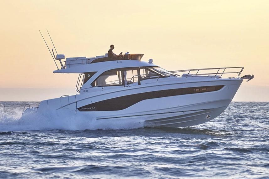 2025 Beneteau 42 