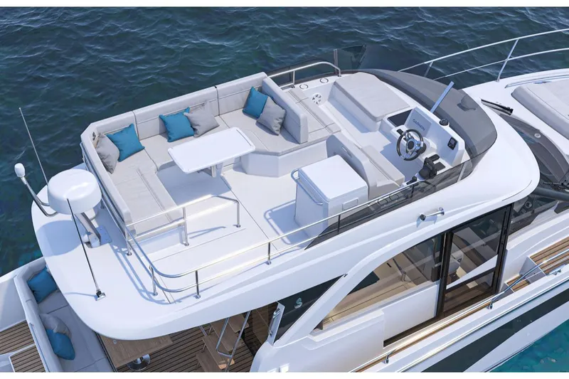  Yacht Photos Pics Manufacturer Provided Image