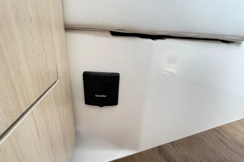 33 Xo Best Deals Of The Year!!1 Yacht Photos Pics Interior detail of 2026 Regal 33 XO boat featuring an interVac system.