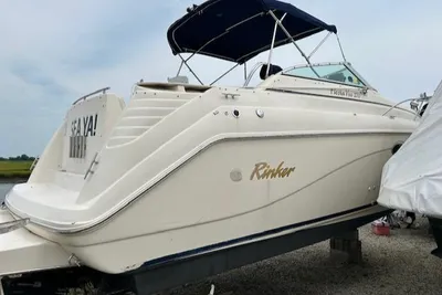 Rinker 270FIESTAVEE