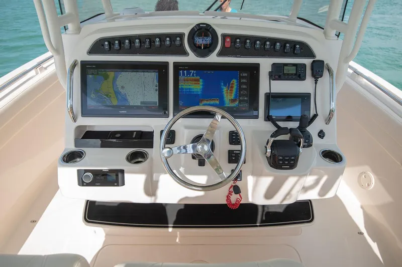  Yacht Photos Pics 2023-Grady-White-Canyon-326-MarineMax