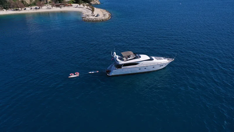 Hope I Yacht Photos Pics 