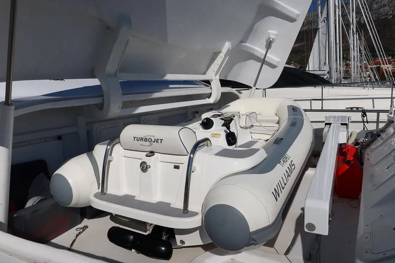 Hope I Yacht Photos Pics Inflatable Williams Turbojet boat on a 2008 Maiora 20S yacht.