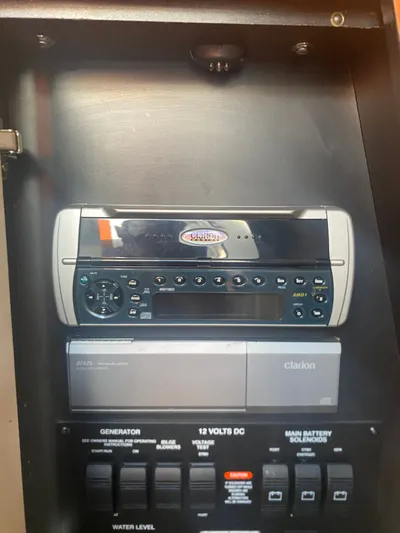 No Fly Zone Yacht Photos Pics Control panel of a 2003 Sea Ray 340 Sundancer with Clarion audio system.