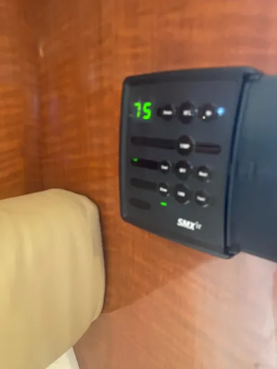 No Fly Zone Yacht Photos Pics Digital control panel on 2003 Sea Ray 340 Sundancer boat interior.