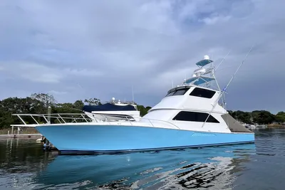 Viking 61 Enclosed Bridge