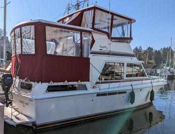 Uniflite 36 Double Cabin