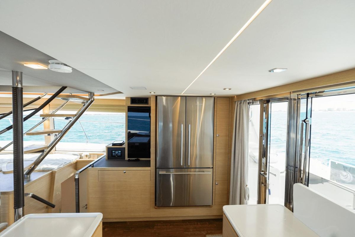 2023 Aquila 54 