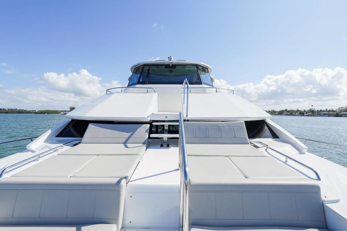 2023 Aquila 54 